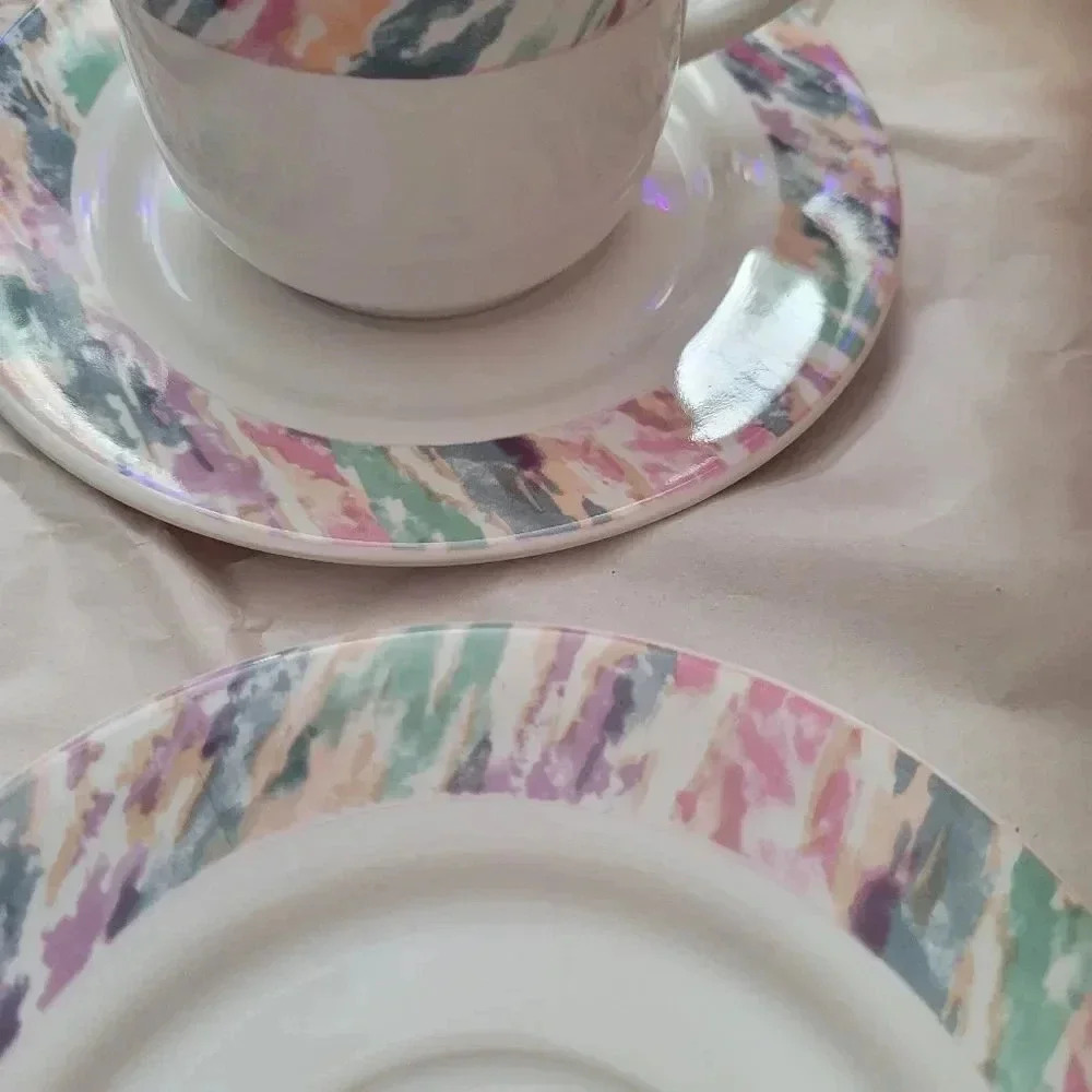 Coffer/Tea/Saucer Set - Picture 8 of 10